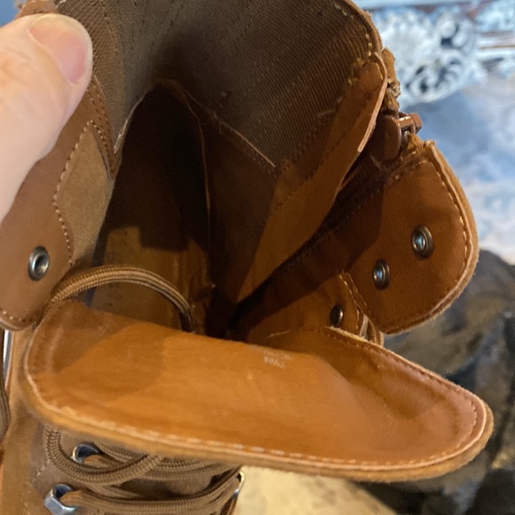 Brown boots - Picture 4 of 4